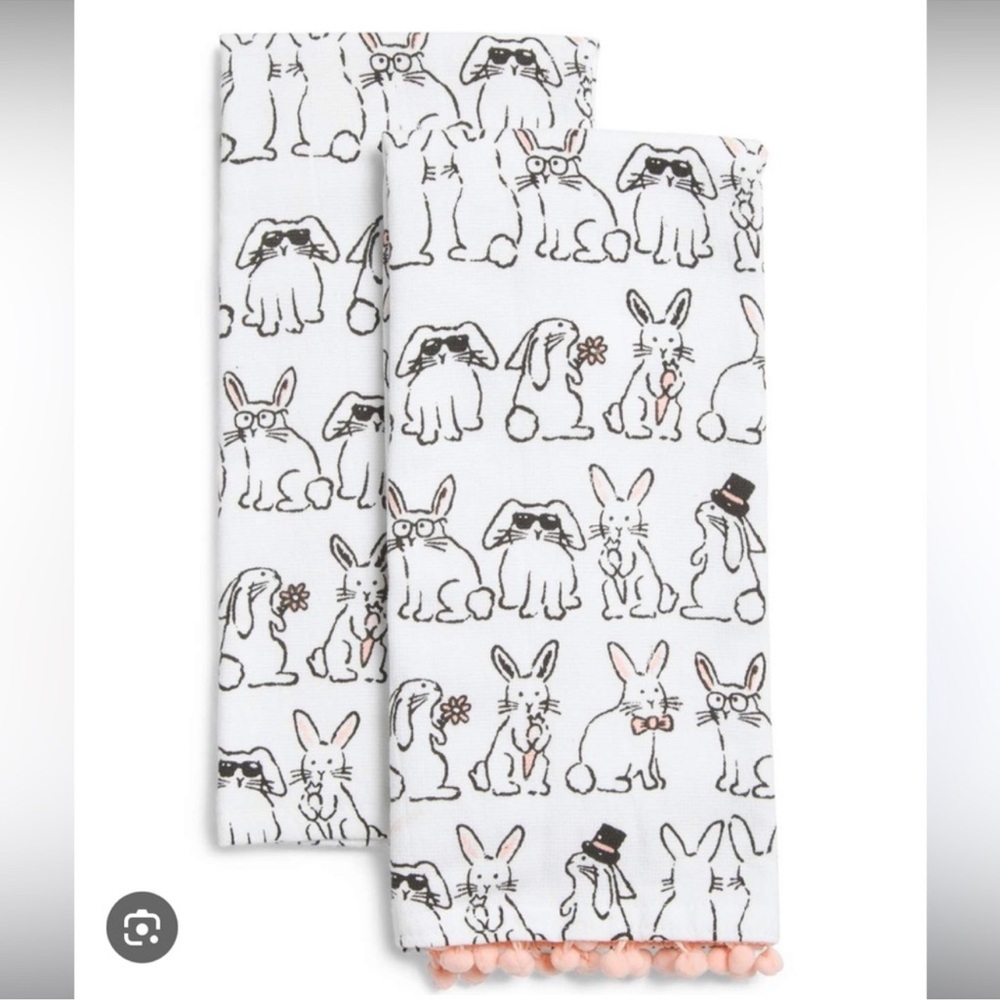 CASABA Bunny With Pink Pom-Poms Kitchen Towel (Set Of 2)